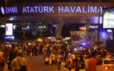 Теракт у Стамбулі: поліція провела масовий арешт росіян
