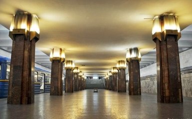 На багатостраждальній станції Київського метро знайшли нову тріщину: з'явилося відео