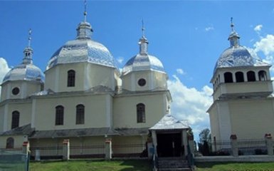 Церковь на Львовщине шокировала списком должников: опубликовано фото