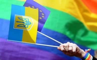 Євродепутатка заявила, що в Україні готують закон про права ЛГБТ: у Порошенка відповіли