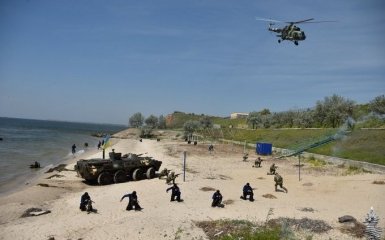 Морський спецназ України продемонстрував навички десантування для визволення Криму