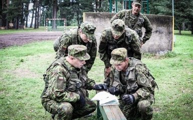 НАТО развернет боевые группы в четырех восточных странах блока