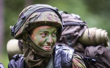 Литва стягує свої війська до кордону з Білоруссю