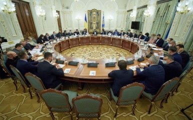 У Зеленського назвали Донбас темою невідкладного засідання РНБО