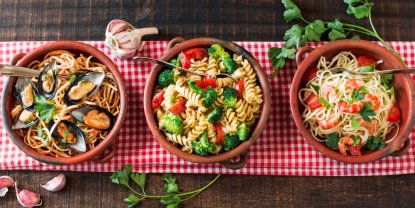 Salad with Italian pasta: simple recipes for cooking at home