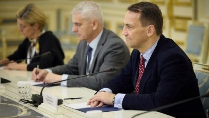 The head of the Polish Foreign Ministry harshly criticized Orban for his pro-Russian policy 