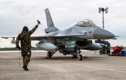 The Kremlin erupted with hysterical threats over the arrival of the F-16 in Ukraine