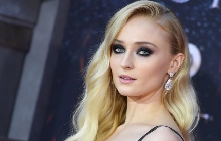 Актриса Софи Тернер может сыграть Лару Крофт в новом сериале Amazon