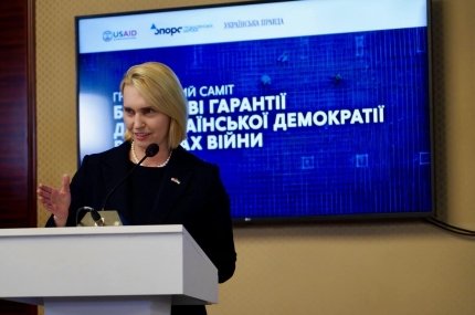 Україна може отримати кредит із заморожених активів РФ до кінця року  