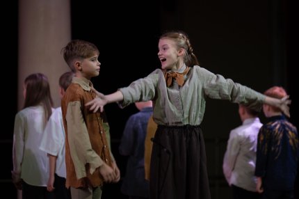 У Києві відбулася прем’єра дитячої антивоєнної опери «Брундібар. Голоси дітей» У Києві відбулася прем’єра дитячої антивоєнної опери «Брундібар. Голоси дітей»