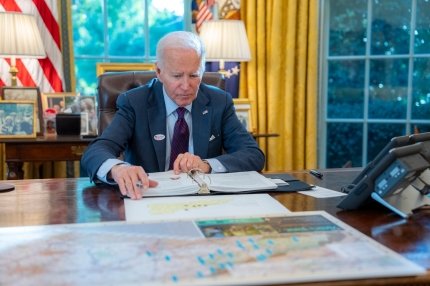 Biden plans to urgently transfer $6 billion in military aid to Ukraine 