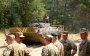 Офицеры США покатались на украинской боевой технике: появились фото